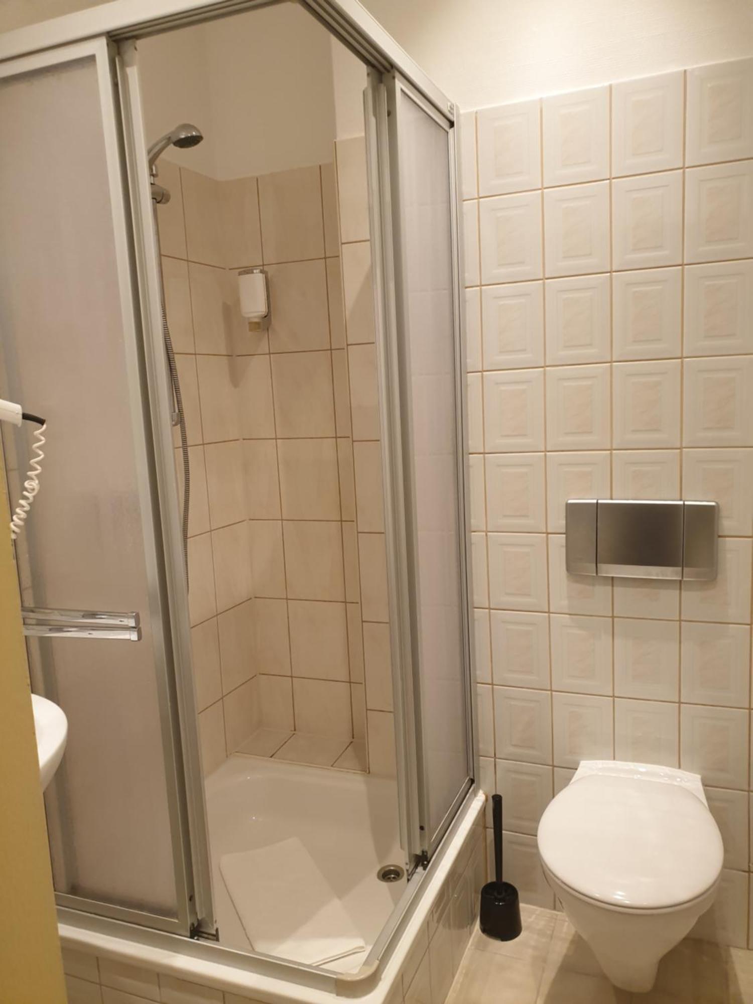 Viadrina Rooms & Apartments Frankfurt-Oder Am Park Im Zentrum Франкфурт/Одер Экстерьер фото