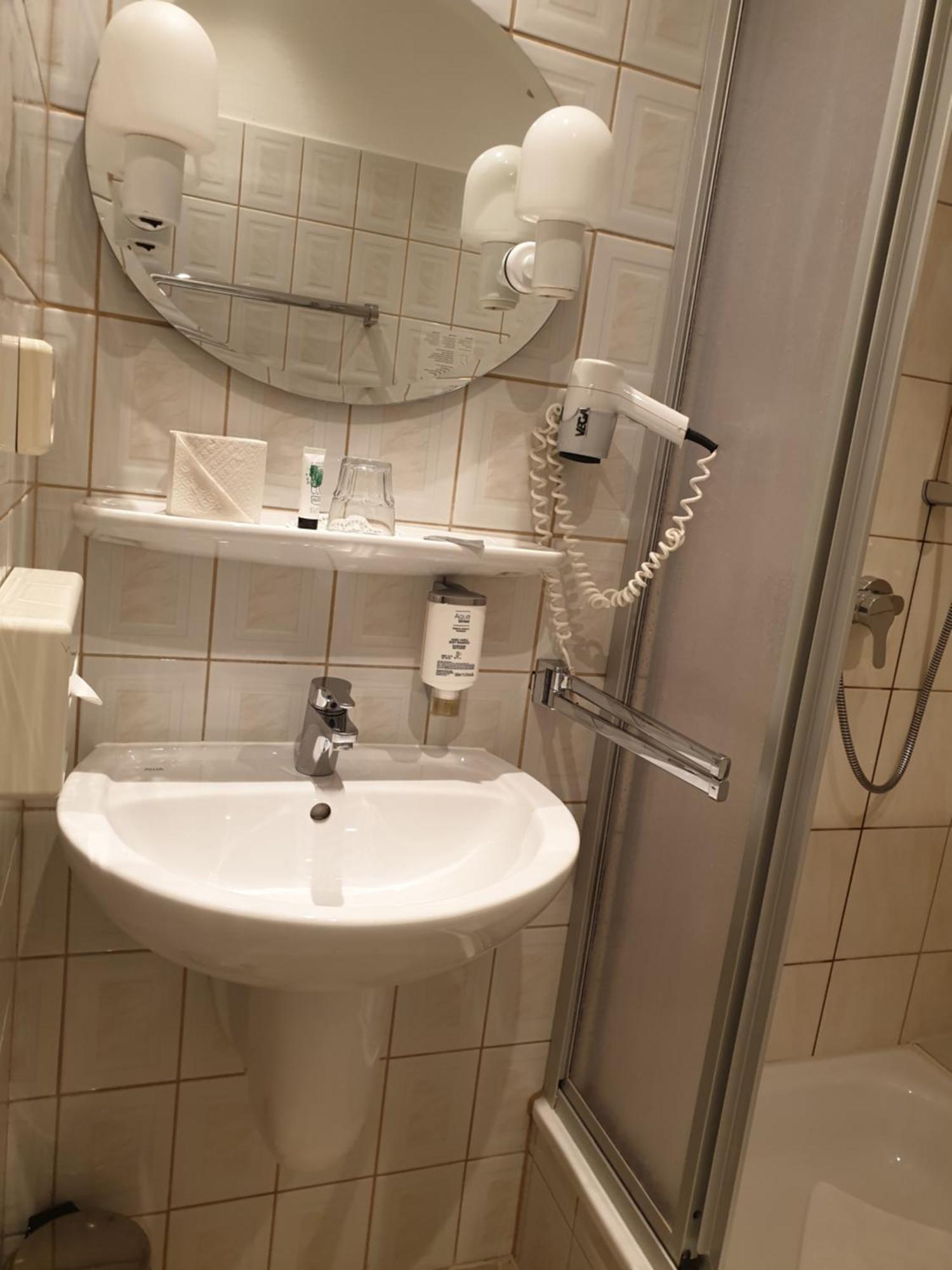 Viadrina Rooms & Apartments Frankfurt-Oder Am Park Im Zentrum Франкфурт/Одер Экстерьер фото
