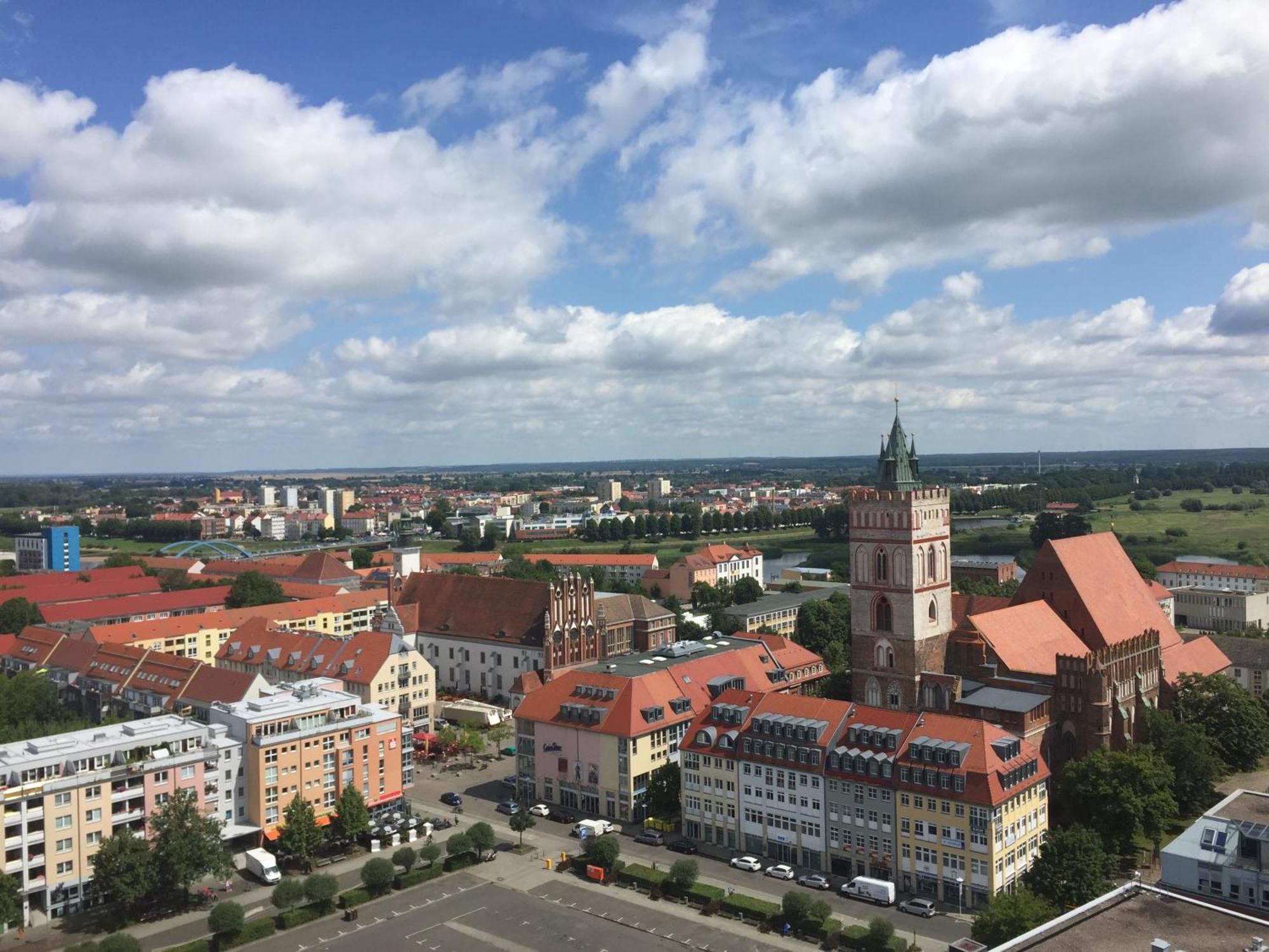 Viadrina Rooms & Apartments Frankfurt-Oder Am Park Im Zentrum Франкфурт/Одер Экстерьер фото